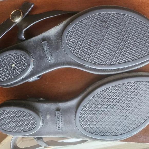 Tory Burch sandals. - Picture 3 of 6